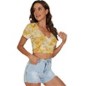Cheese-slices-seamless-pattern-cartoon-style V-Neck Crop Top View3